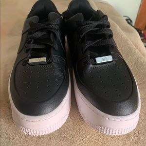 Nike Air Force 1 Sage Low